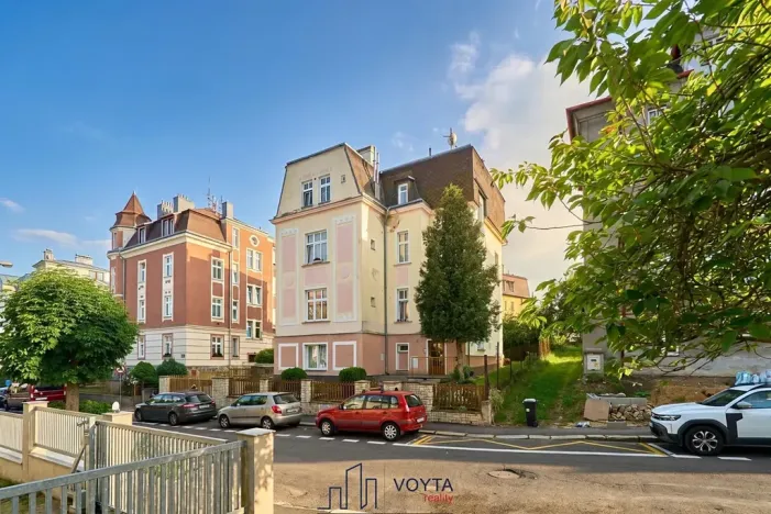 Prodej bytu 2+1, Karlovy Vary, Anglická, 48 m2