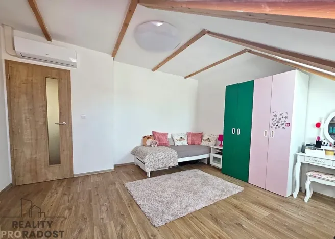 Prodej bytu 4+kk, Jinačovice, 113 m2