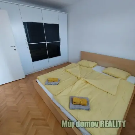 Pronájem bytu 2+1, Praha - Dejvice, Vostrovská, 50 m2