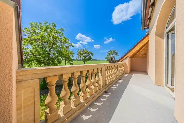 Prodej bytu 3+1, Buštěhrad, Topolová, 88 m2
