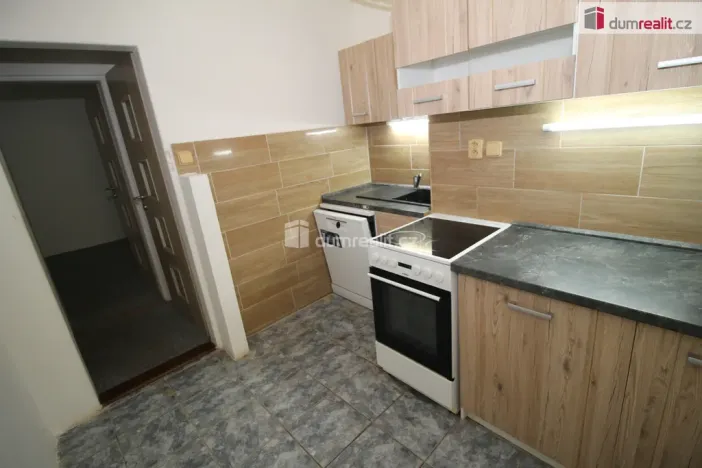 Pronájem bytu 2+1, Mariánské Lázně, Hlavní třída, 67 m2