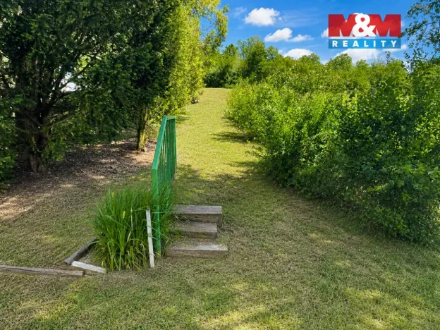 Prodej zahrady, Postoloprty - Mradice, 782 m2
