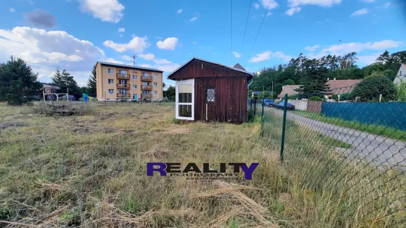 Prodej pozemku pro bydlení, Holedeč, Luční, 831 m2