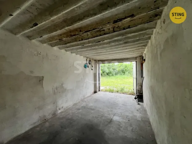 Pronájem garážového stání, Pardubice - Dražkovice, 18 m2