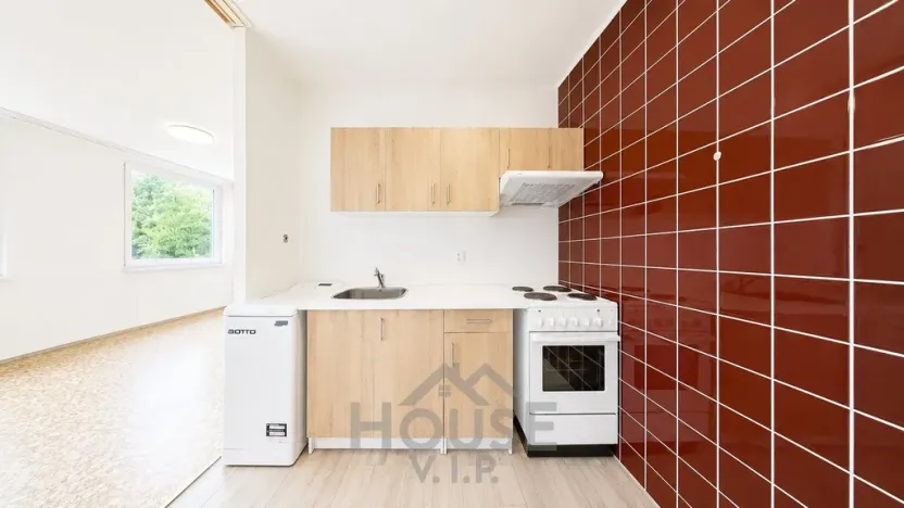 Prodej bytu 1+kk, Praha - Letňany, Ostravská, 35 m2