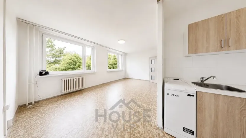 Prodej bytu 1+kk, Praha - Letňany, Ostravská, 35 m2