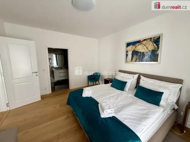 Pronájem bytu 2+kk, Mariánské Lázně, Ibsenova, 240 m2