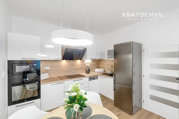 Prodej bytu 2+kk, Vestec, U Strouhy, 41 m2