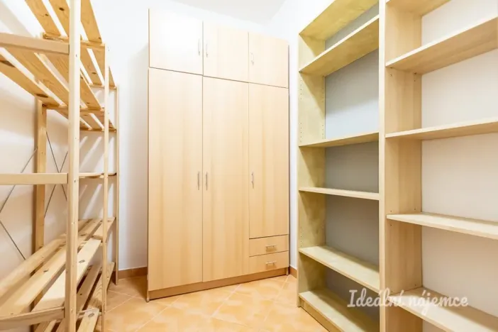 Pronájem bytu 2+kk, Praha - Háje, Jurkovičova, 84 m2