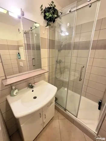 Pronájem bytu 2+kk, Praha - Kobylisy, Třeboradická, 48 m2