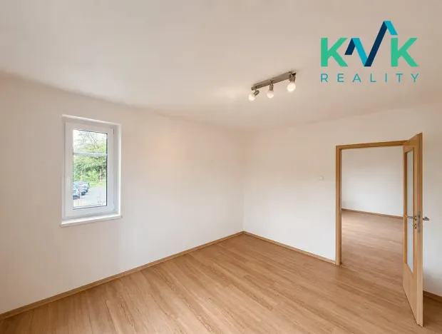Pronájem bytu 3+1, Karlovy Vary, Dalovická, 64 m2