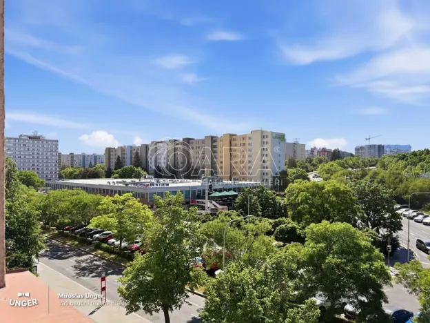 Prodej bytu 3+kk, Praha - Záběhlice, Hlavní, 72 m2