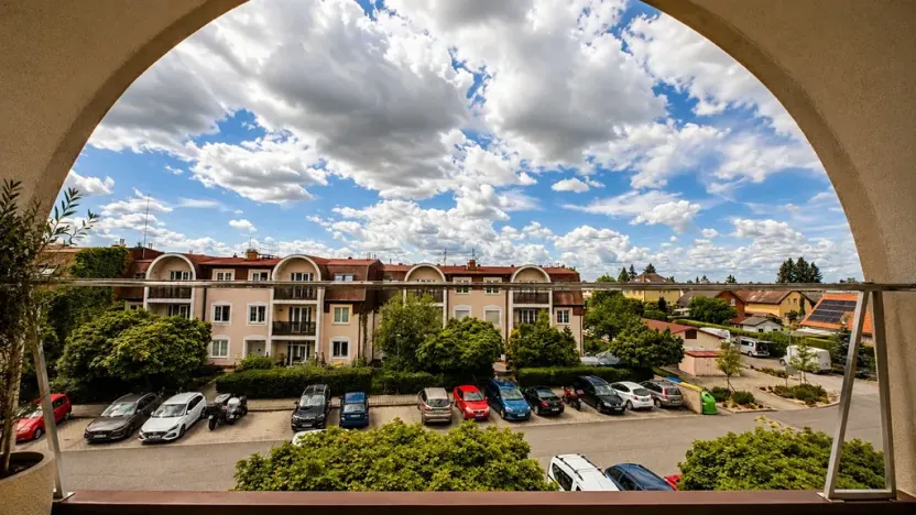 Prodej bytu 2+kk, Vestec, Ve Stromkách, 45 m2