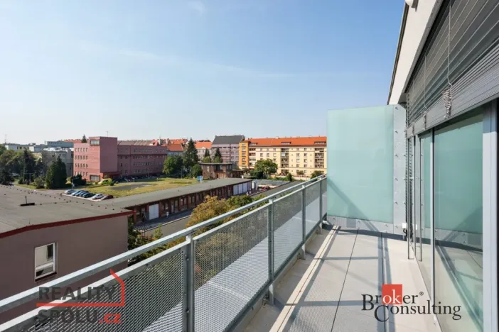 Pronájem bytu 2+kk, Plzeň - Jižní Předměstí, Stehlíkova, 62 m2