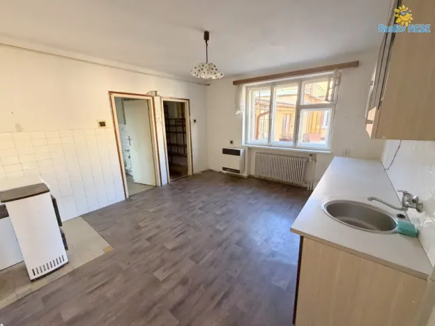 Pronájem rodinného domu, Hluk, Sokolská, 150 m2
