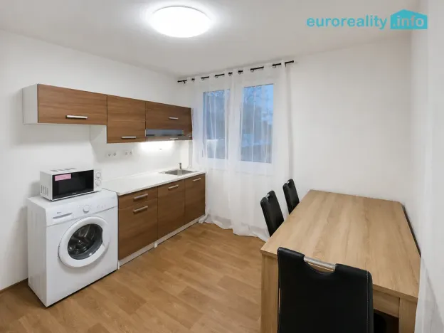 Pronájem bytu 1+1, Česká Lípa, Svojsíkova stezka, 46 m2