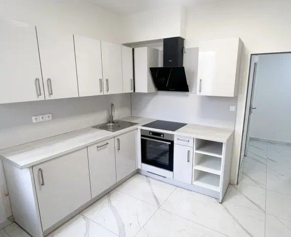 Pronájem bytu 2+1, Karlovy Vary, Koptova, 76 m2