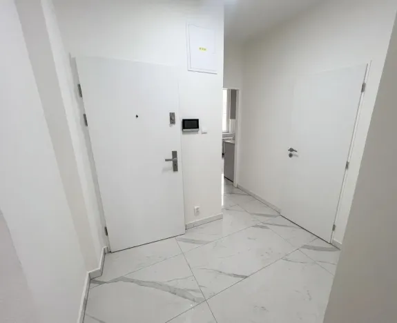 Pronájem bytu 2+1, Karlovy Vary, Koptova, 76 m2