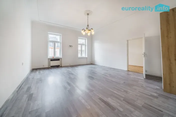 Prodej bytu 2+1, Karlovy Vary, Dr. Davida Bechera, 79 m2