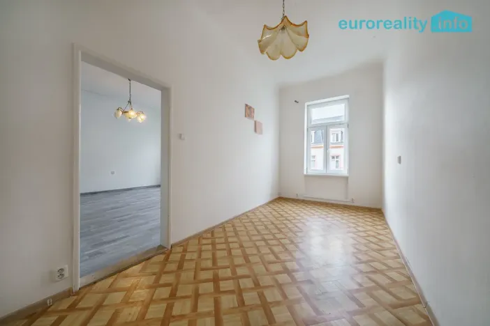 Prodej bytu 2+1, Karlovy Vary, Dr. Davida Bechera, 79 m2