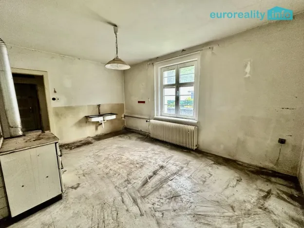 Prodej bytu 2+1, Nejdek, náměstí Karla IV., 70 m2