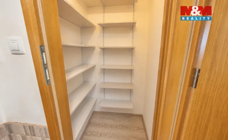 Prodej bytu 3+1, Praha - Libeň, Sokolovská, 63 m2