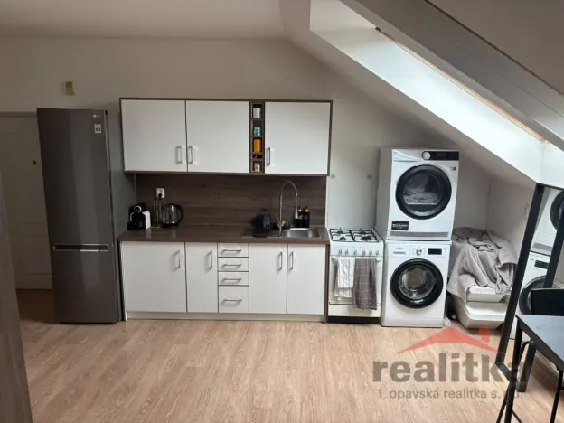 Pronájem bytu 1+kk, Opava - Předměstí, Na Rybníčku, 50 m2