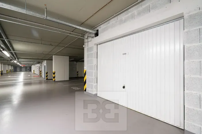 Pronájem garáže, Praha - Vysočany, Poděbradská, 20 m2
