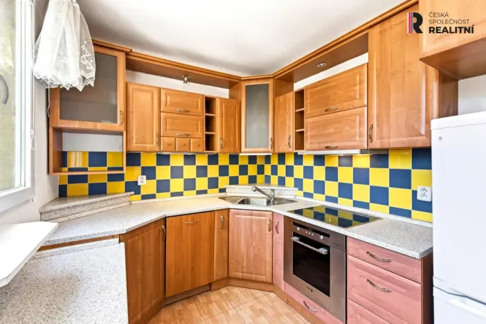 Prodej bytu 3+1, Benešov, Bezručova, 57 m2