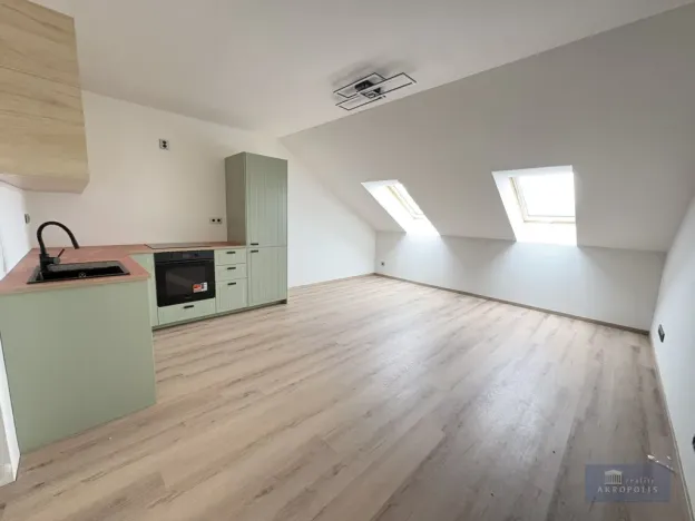 Pronájem bytu 2+kk, Praha - Libeň, Kotlaska, 52 m2
