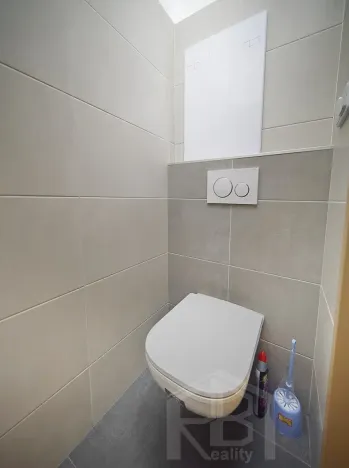 Prodej bytu 2+1, Jindřichův Hradec, sídliště Vajgar, 61 m2
