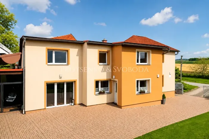 Prodej rodinného domu, Třebnouševes, 400 m2