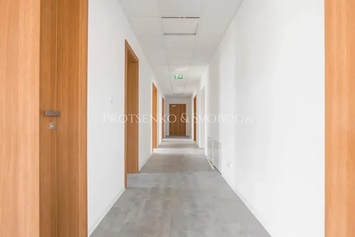 Pronájem kanceláře, Velká Bíteš, 937 m2