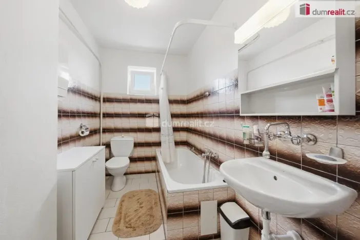 Prodej rodinného domu, Tvrdonice, Padělky, 180 m2