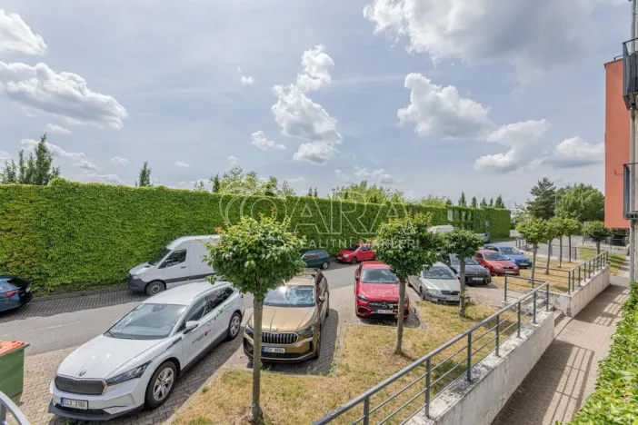 Pronájem kanceláře, Jesenice, Nákupní, 77 m2