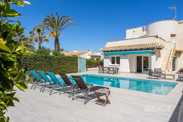 Prodej rodinného domu, Orihuela, Španělsko, Paseo Marítimo de Playa Flamenca, 94 m2