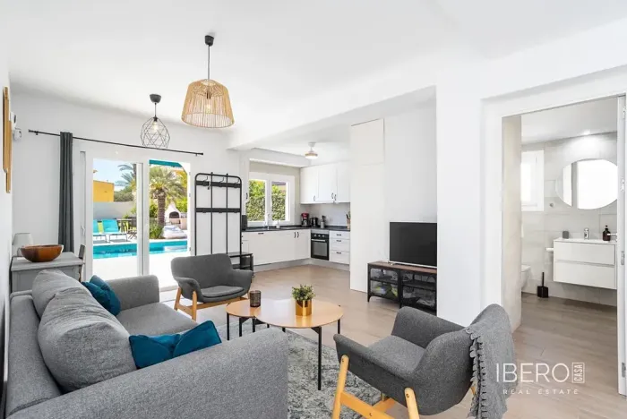 Prodej rodinného domu, Orihuela, Španělsko, Paseo Marítimo de Playa Flamenca, 94 m2