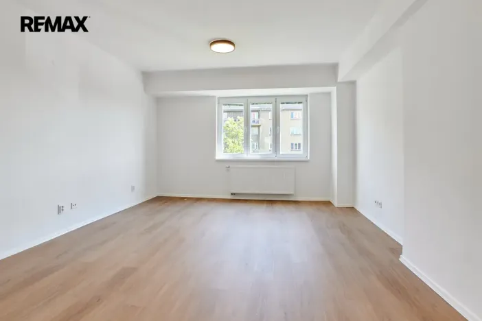 Pronájem bytu 2+1, Praha - Vršovice, Amurská, 73 m2