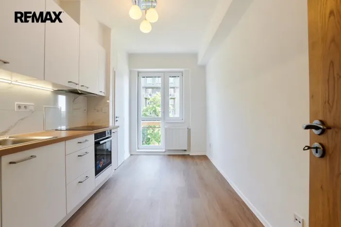 Pronájem bytu 2+1, Praha - Vršovice, Amurská, 73 m2