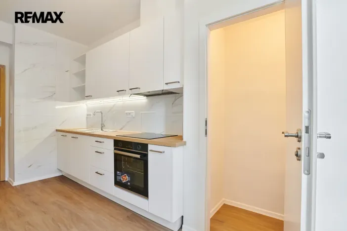 Pronájem bytu 2+1, Praha - Vršovice, Amurská, 73 m2