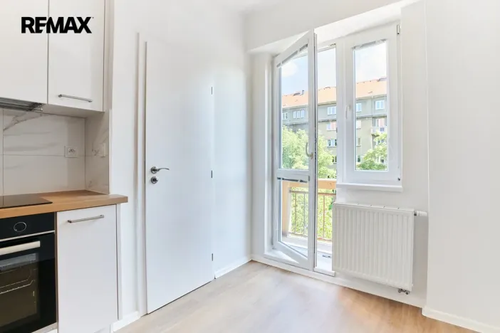 Pronájem bytu 2+1, Praha - Vršovice, Amurská, 73 m2