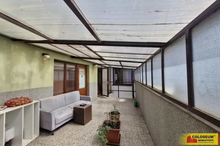 Prodej obchodního prostoru, Pohořelice, 350 m2