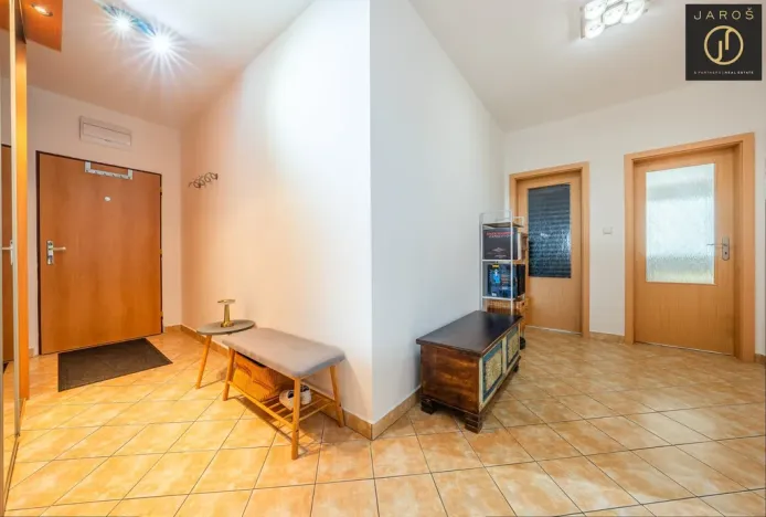 Prodej bytu 3+kk, Praha - Modřany, Semická, 86 m2