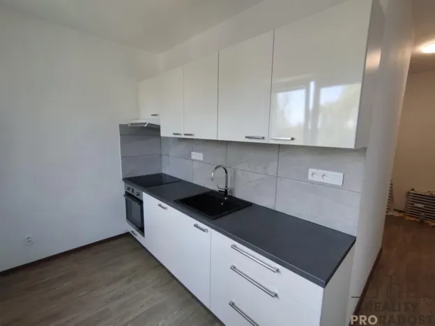 Pronájem bytu 2+1, Holešov, U Letiště, 60 m2