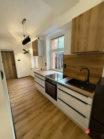 Pronájem bytu 1+1, Jablonec nad Nisou, Podhorská, 30 m2