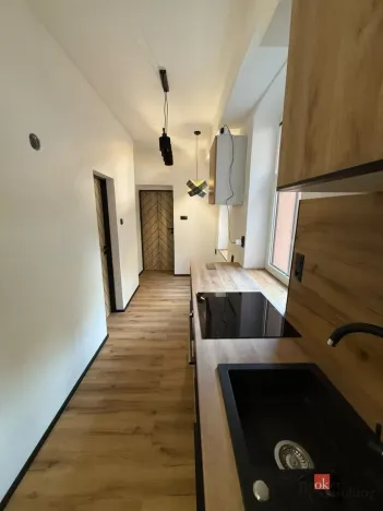 Pronájem bytu 1+1, Jablonec nad Nisou, Podhorská, 30 m2