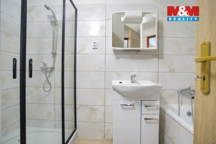 Prodej rodinného domu, Hutisko-Solanec - Solanec pod Soláněm, 180 m2