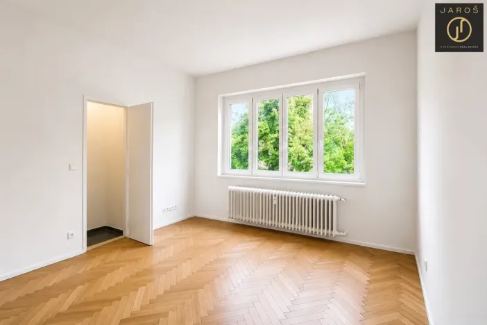 Pronájem bytu 1+kk, Praha - Košíře, Vrchlického, 26 m2