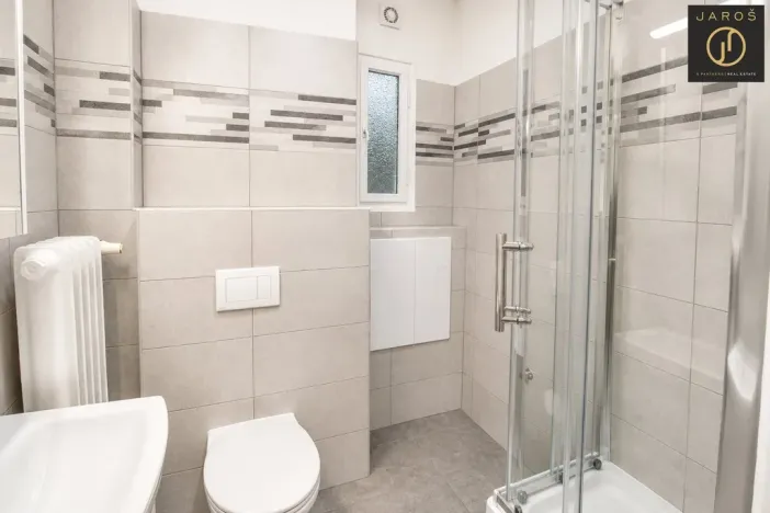 Pronájem bytu 1+kk, Praha - Košíře, Vrchlického, 26 m2