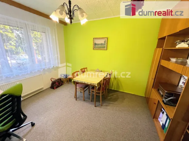 Pronájem bytu 3+1, Uherské Hradiště, náměstí Republiky, 70 m2